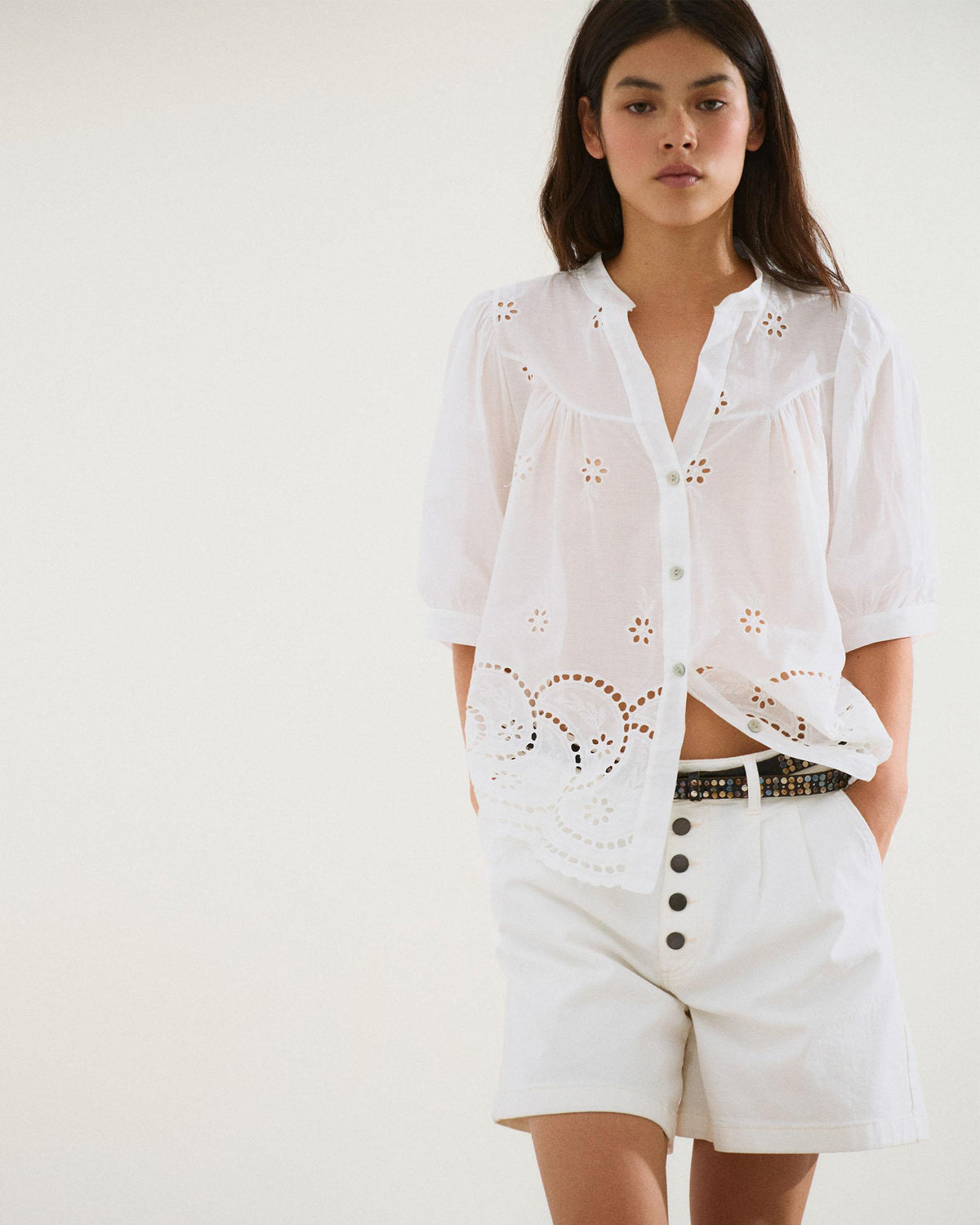 Blusa Manga Francesa Troquelados Blanca