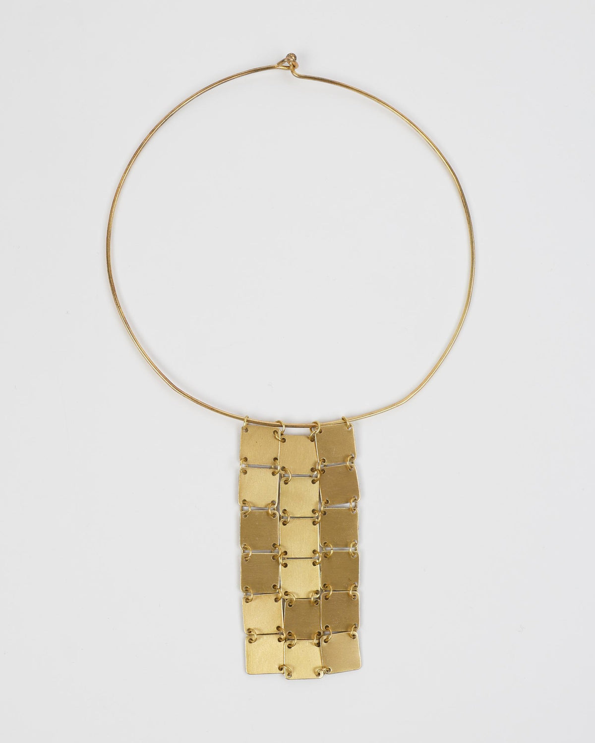 Collar Rígido Cuadrados Oro