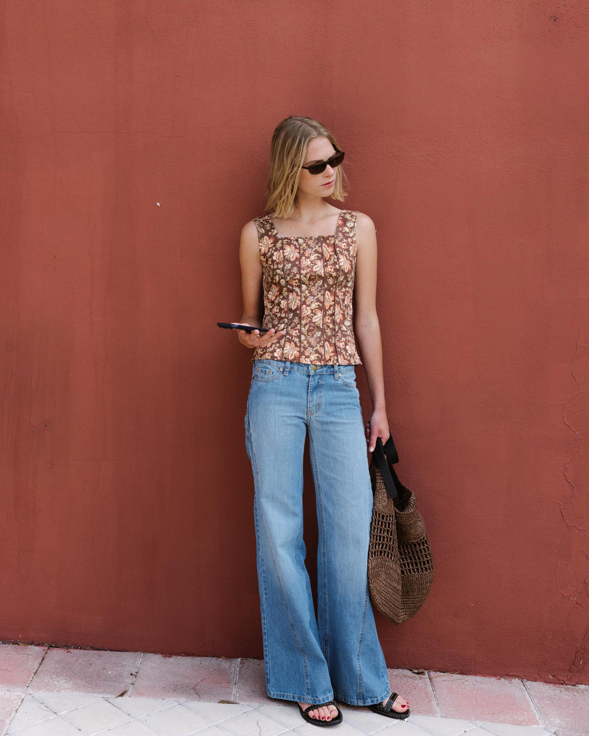 Top Nervios Estampado Floral Marrón