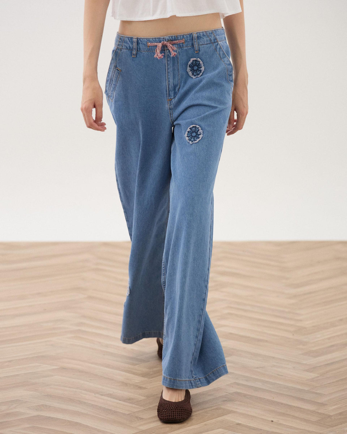 Jeans Parches Florales Azul