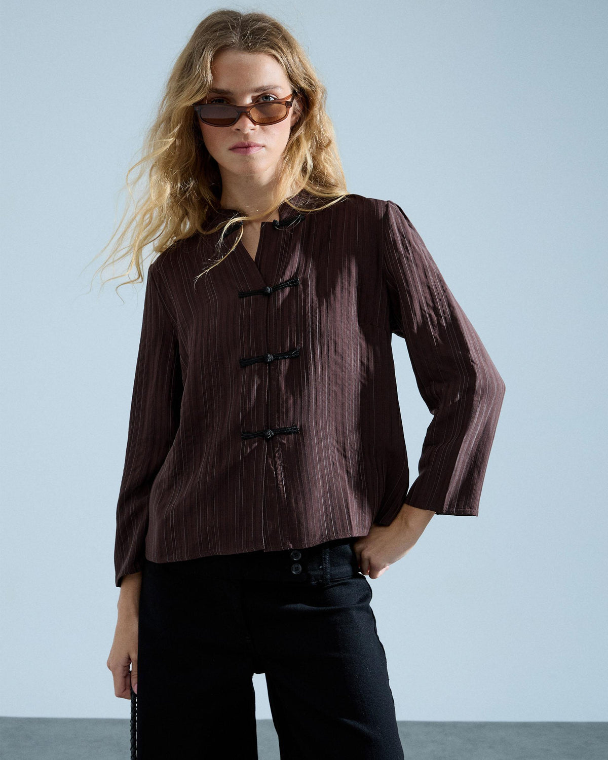 Blusa Tejido Rayas Alamares Marrón