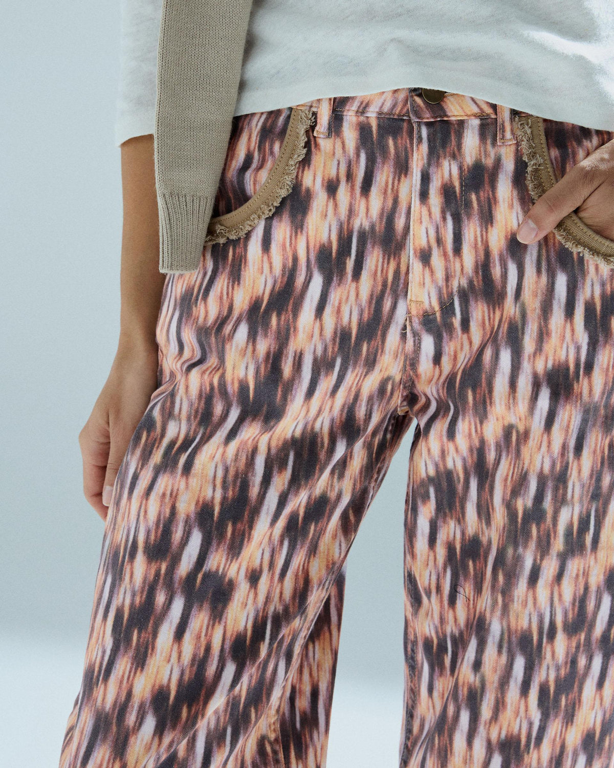 Printed Frayed Pocket Jeans Multicoloured