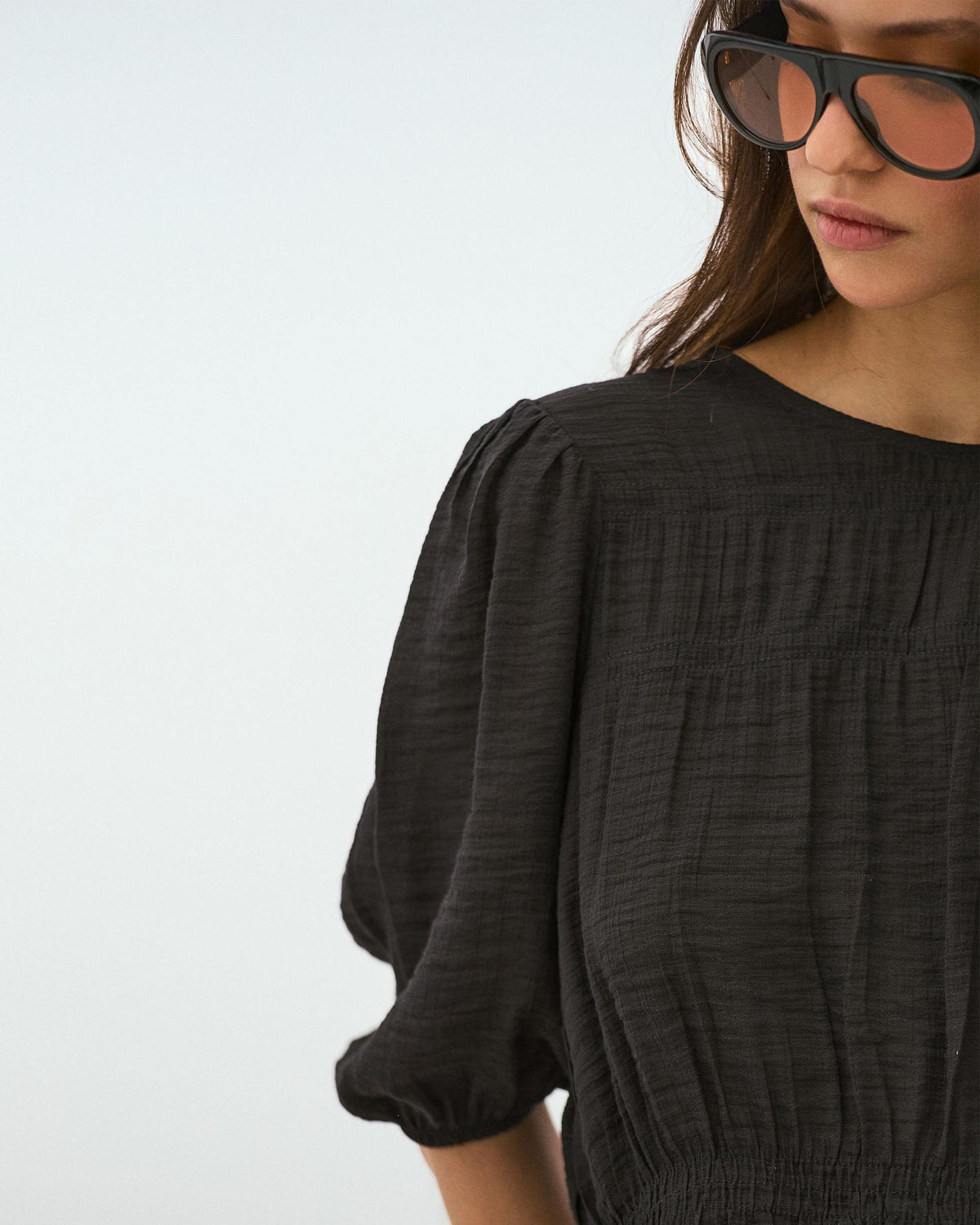 Blusa Gomas Manga Francesa Negra