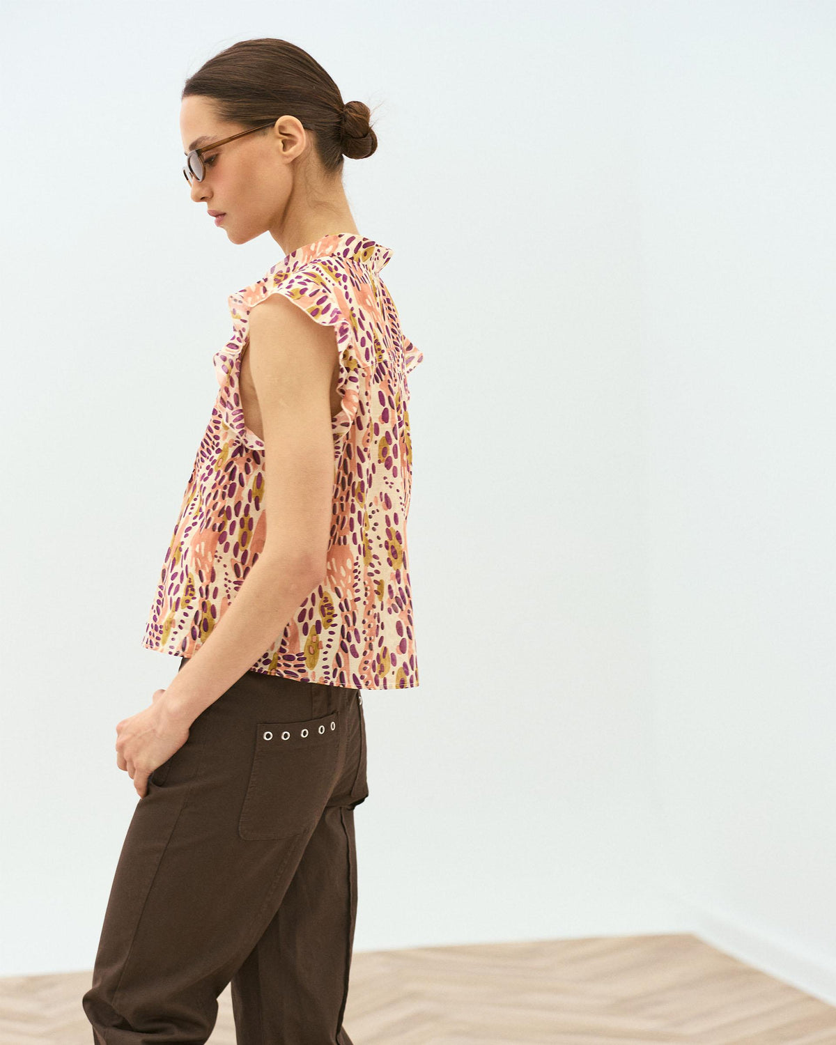 Blusa Sin Mangas Estampado Manchas Rosa