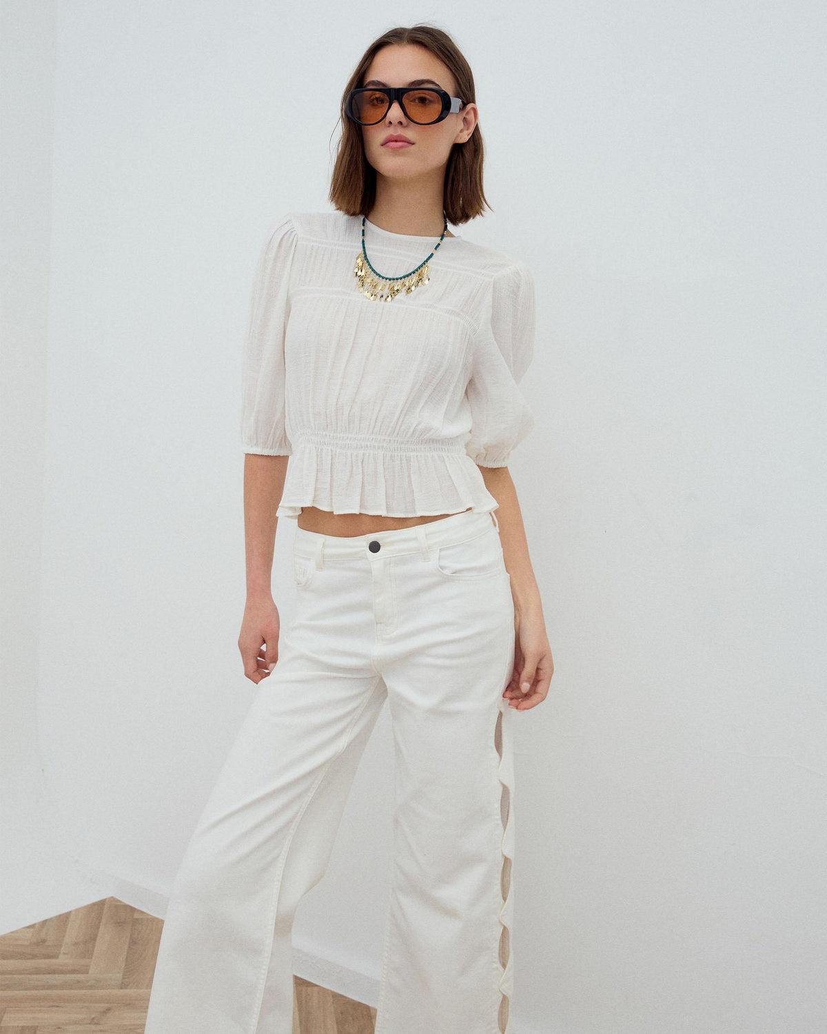 Blusa Gomas Manga Francesa Blanca