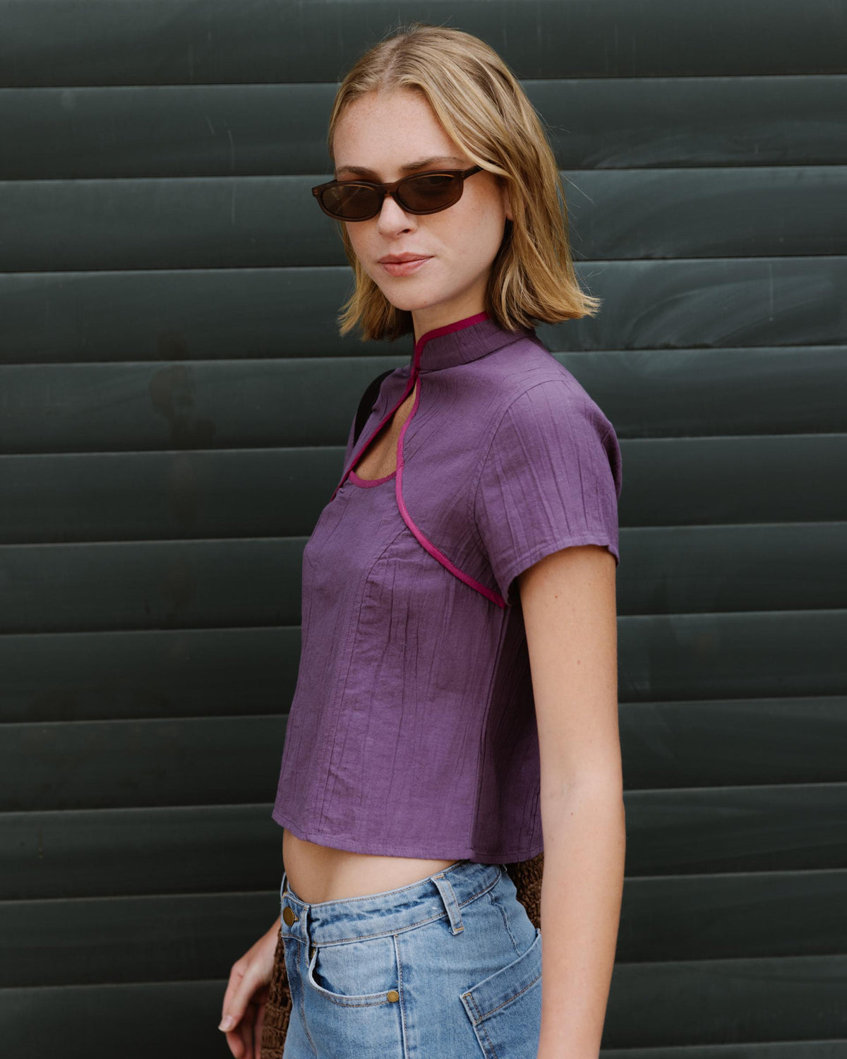 Top Abertura Delantera Morado