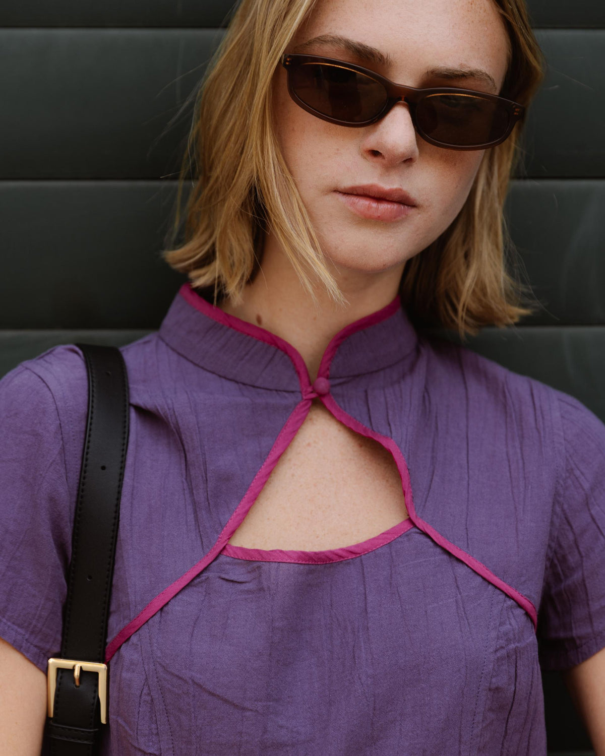 Top Abertura Delantera Morado