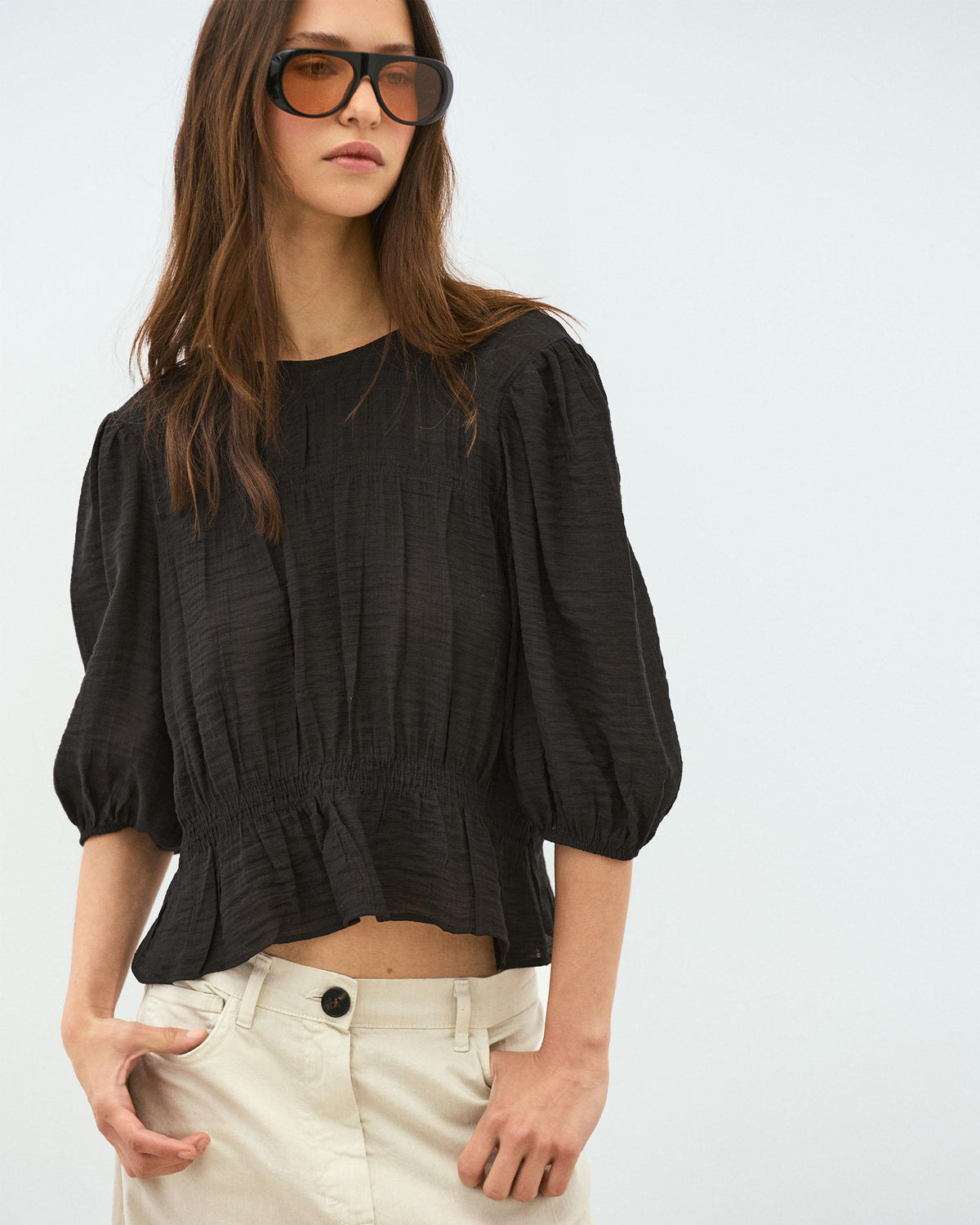 Blusa Gomas Manga Francesa Negra