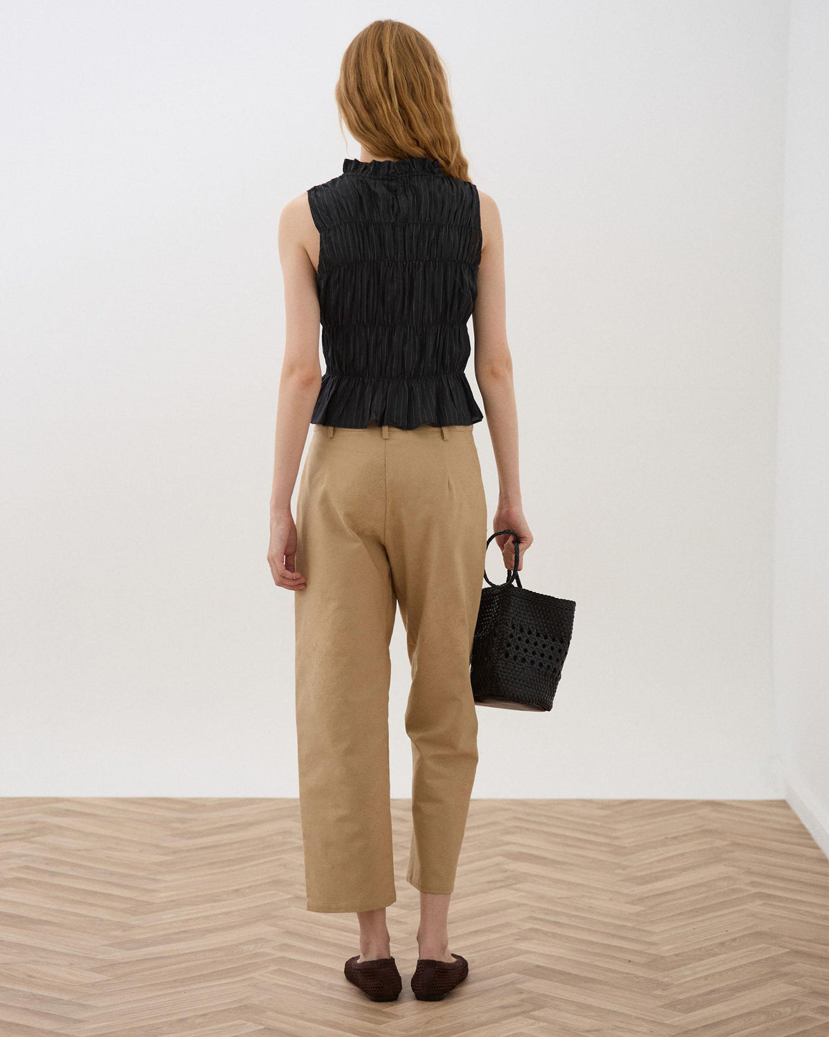 Pantalón Bordados Florales Beige Oscuro