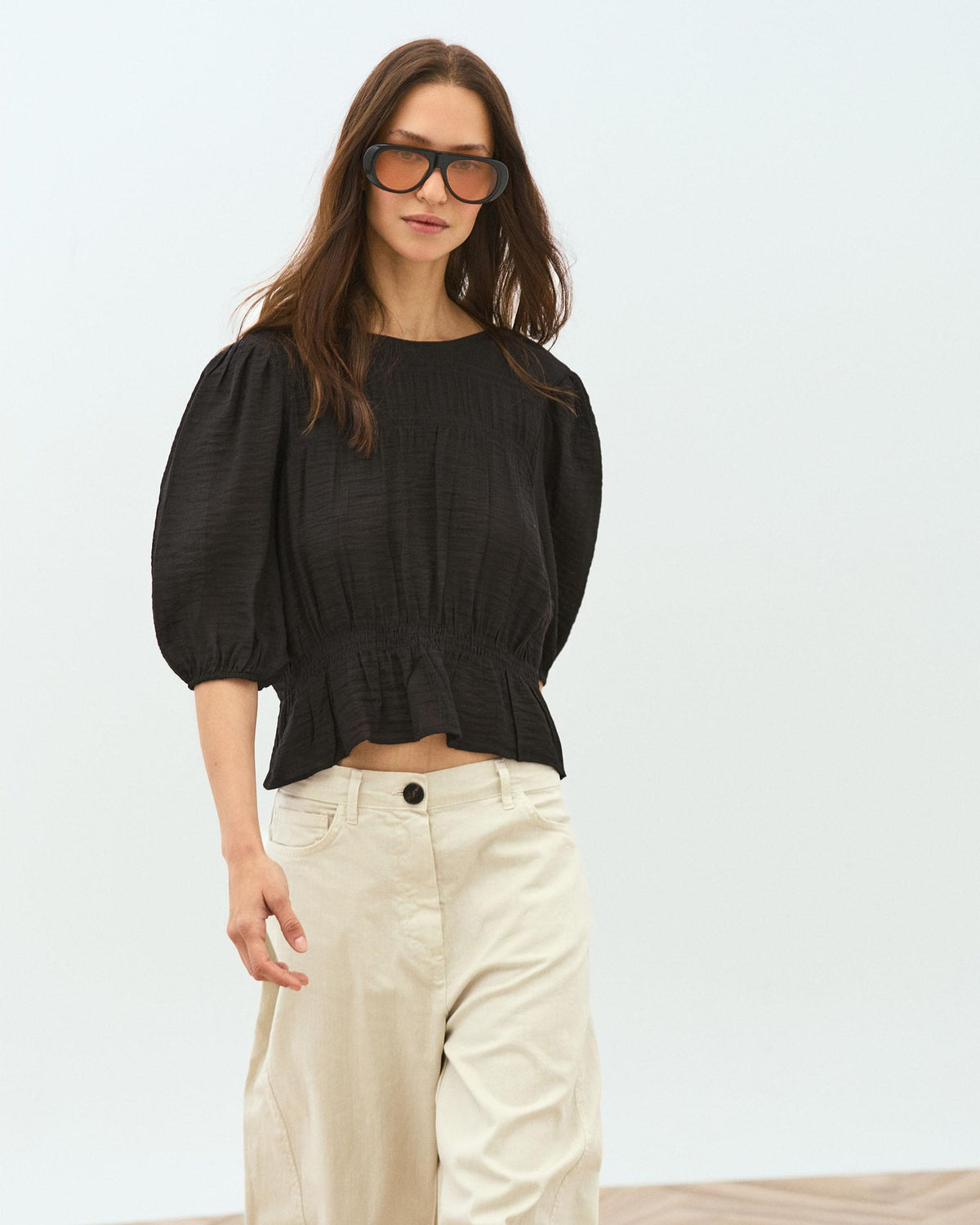 Blusa Gomas Manga Francesa Negra