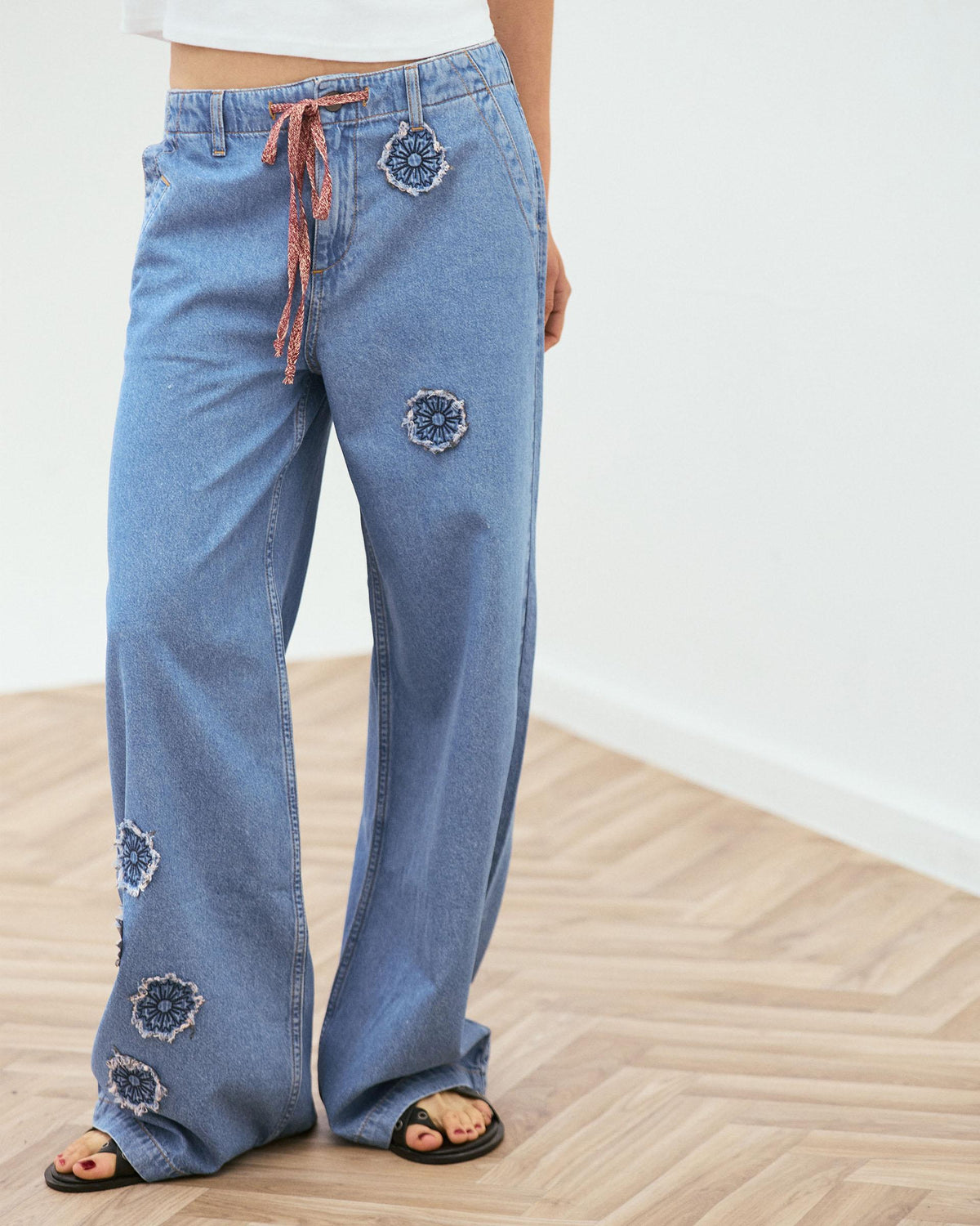 Jeans Parches Florales Azul
