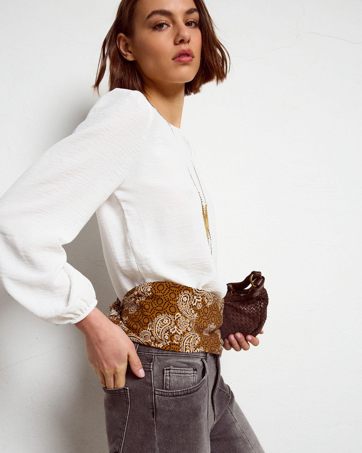 Blusa Básica Cuello Redondo Blanca