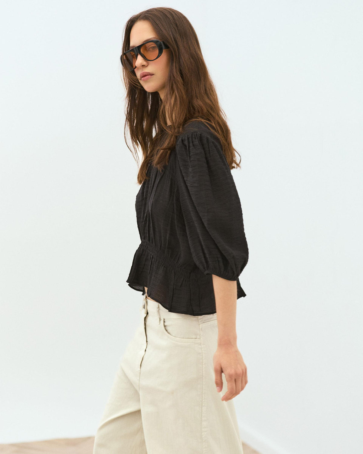 Blusa Gomas Manga Francesa Negra