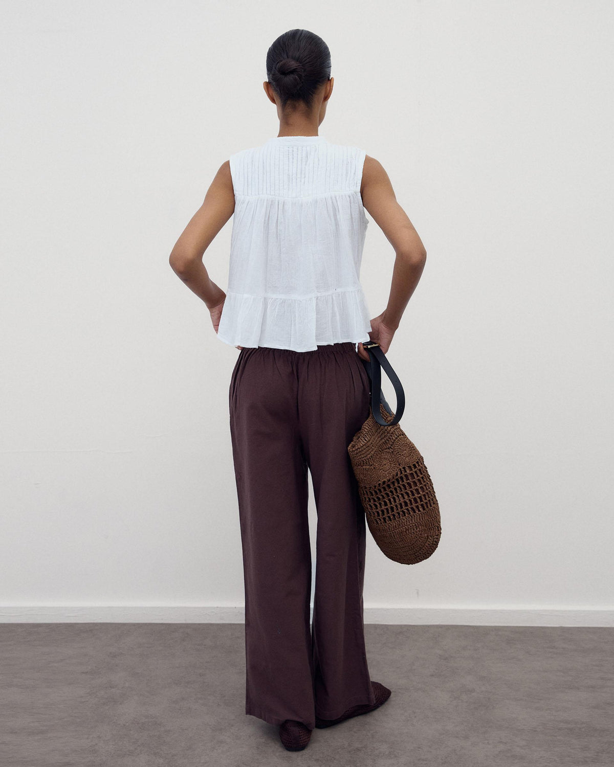 Pantalón Bordados Étnicos Marrón