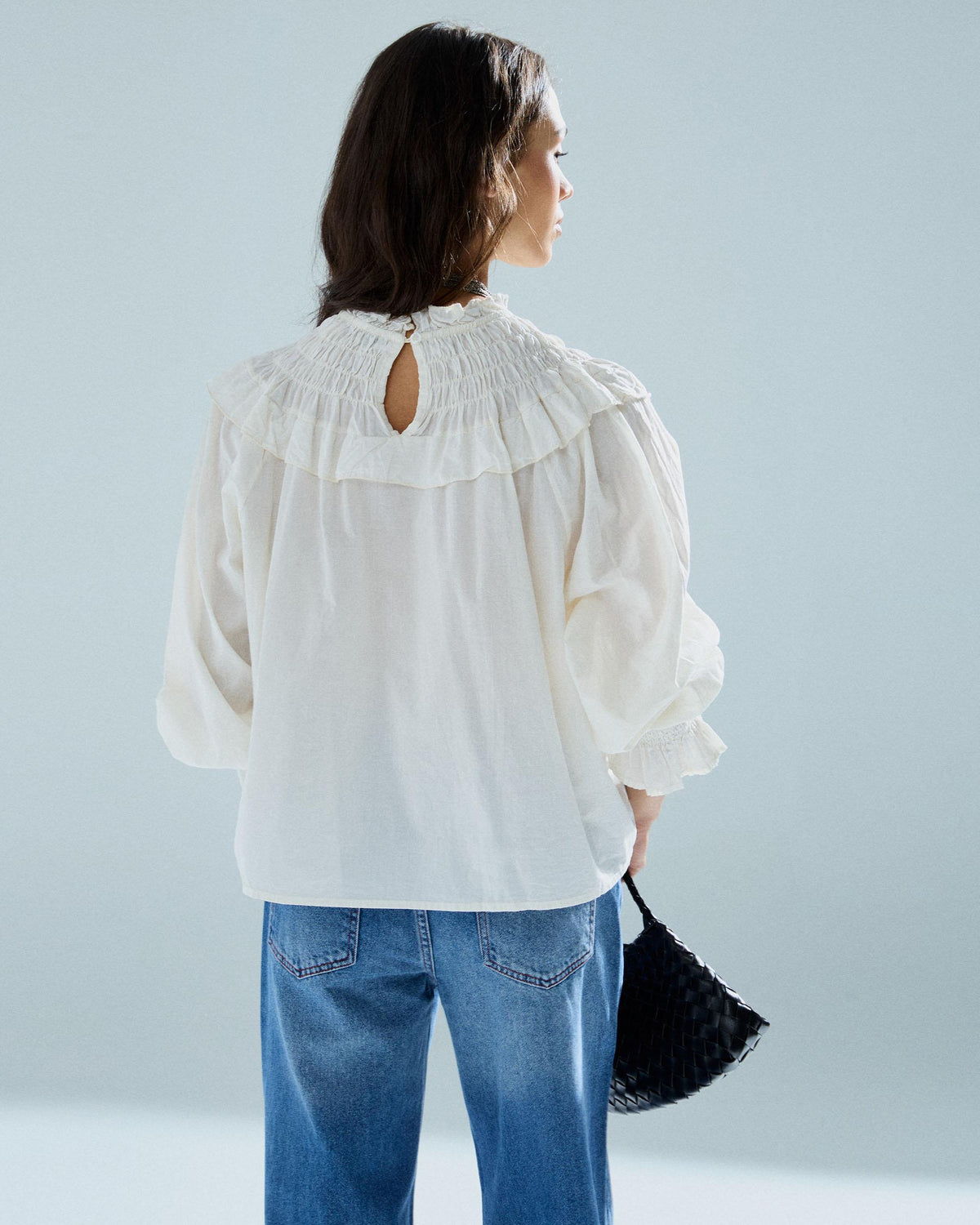 Blusa Cuello Babero Goma Blanca