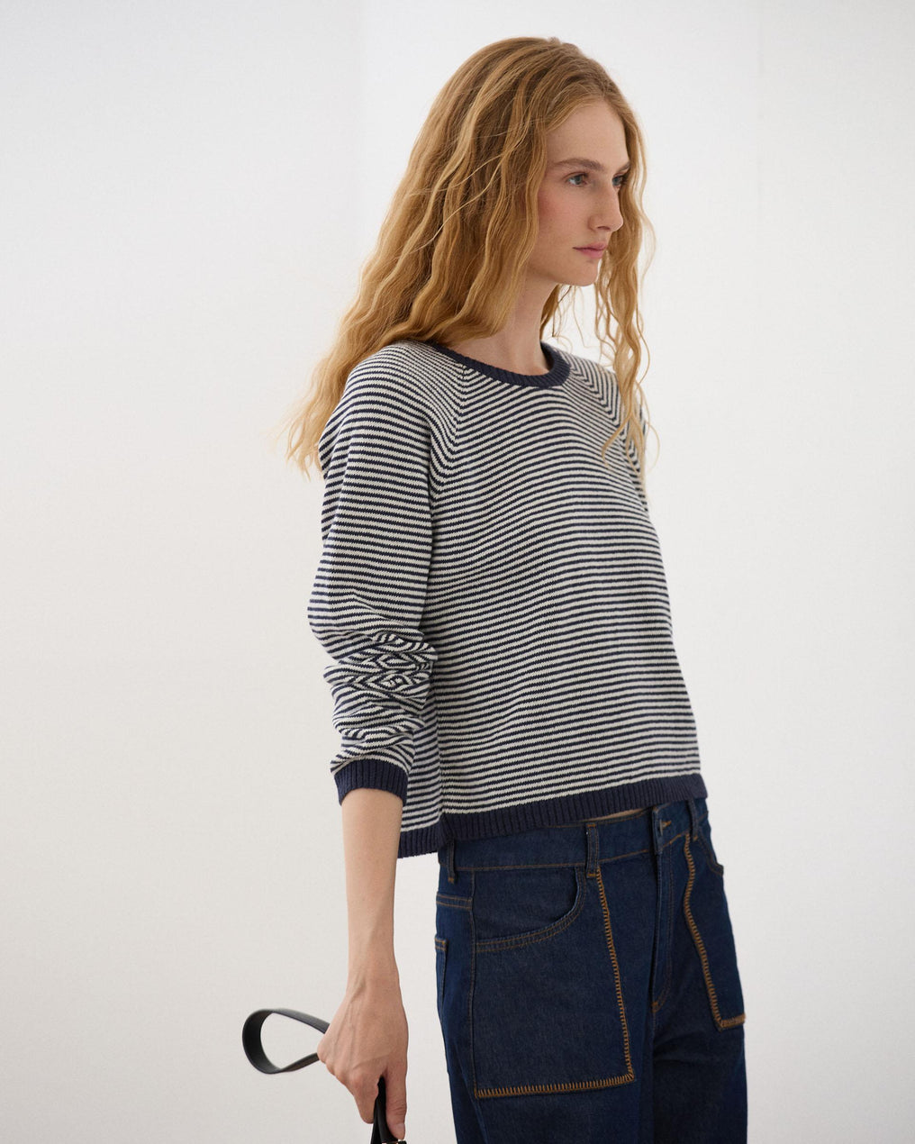 Camisola de Gola Redonda com Riscas Azul Marinho