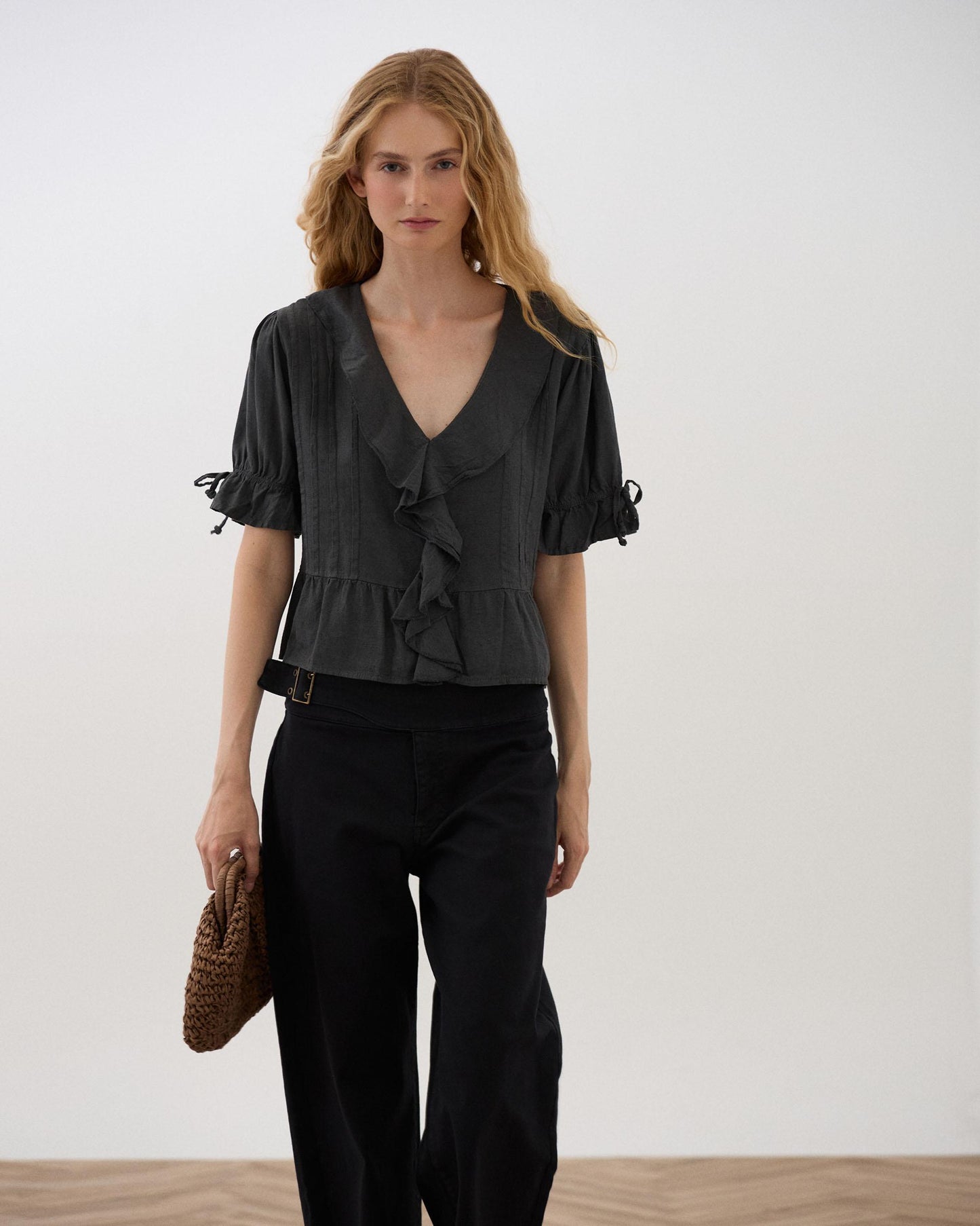 Gathered Ruffle Blouse with Linen in Anthracite