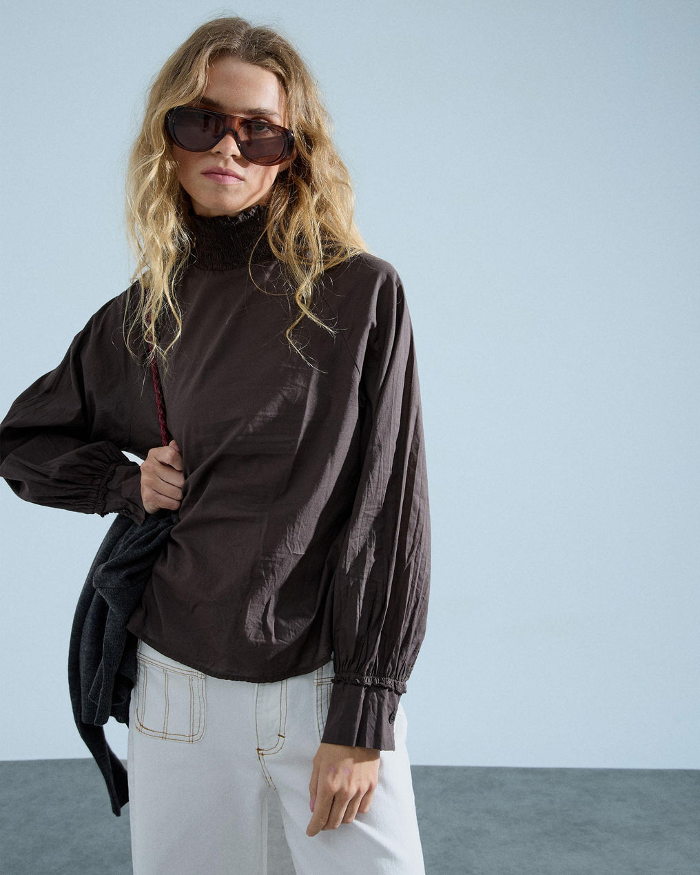 Blusa Cuello Engomado Marrón