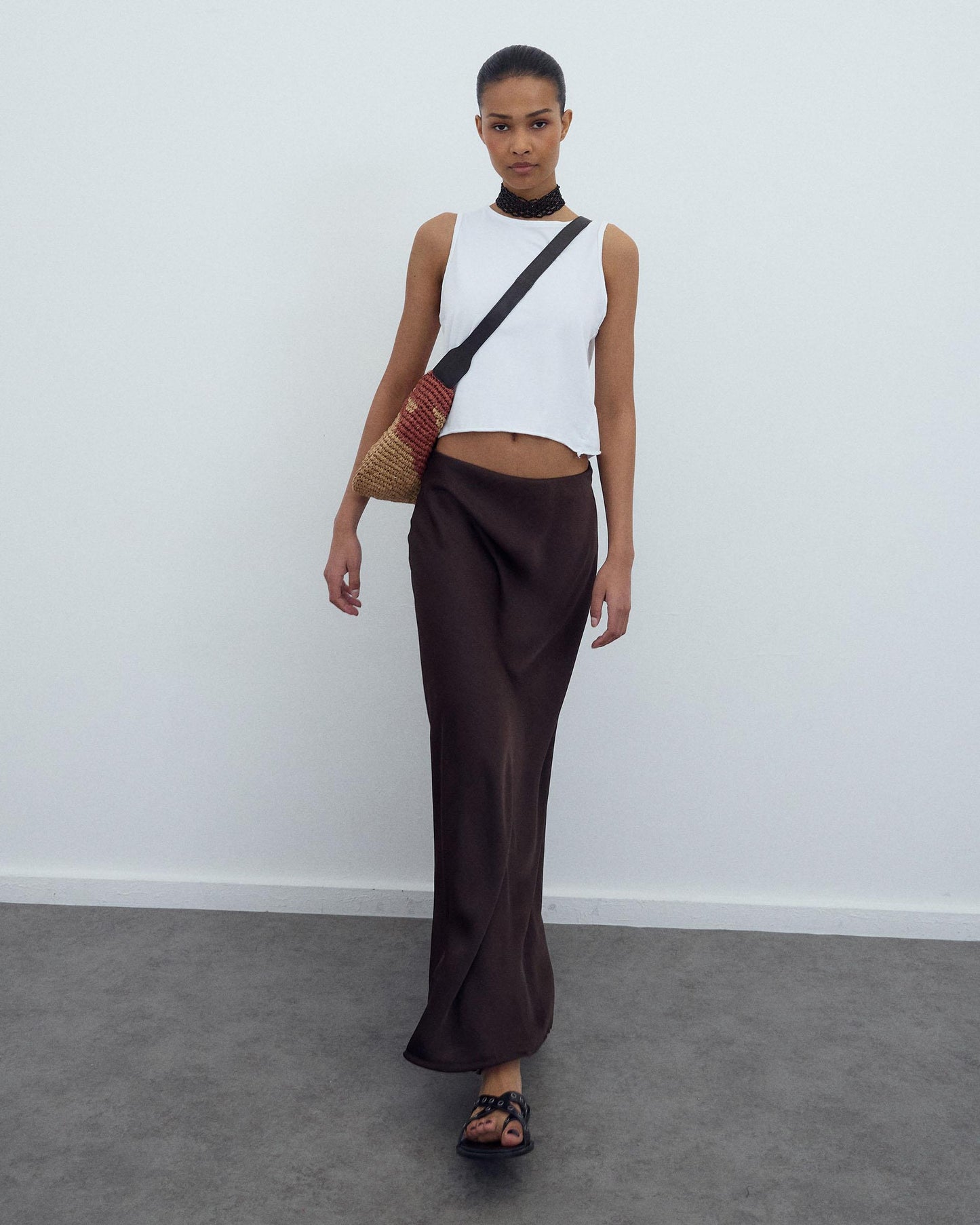 Falda Fluida Satinada Marrón