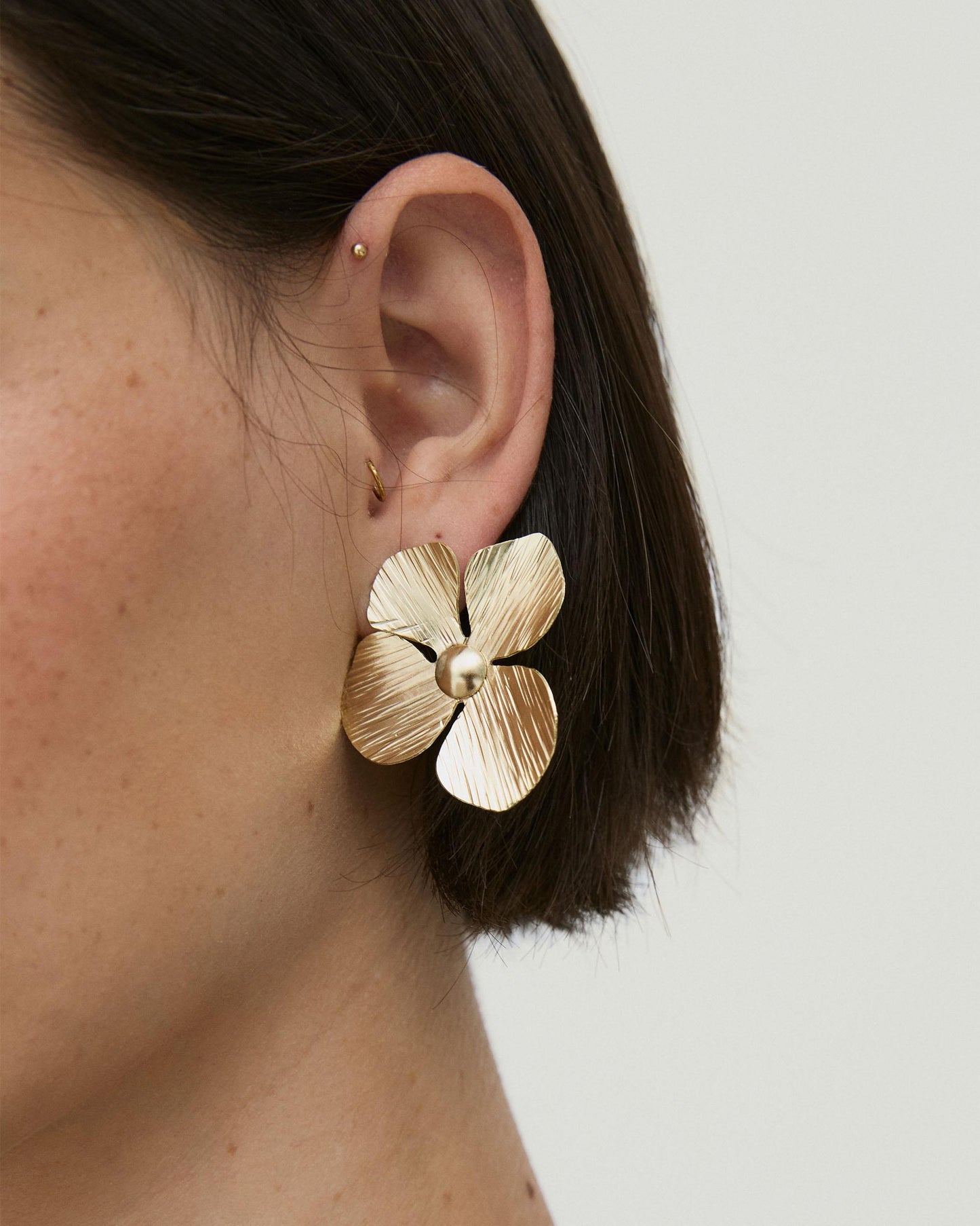 Pendientes Flor Rigida Oro