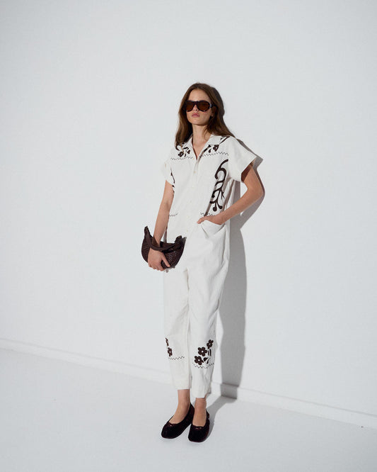 Mono Manga Corta Bordados Blanco