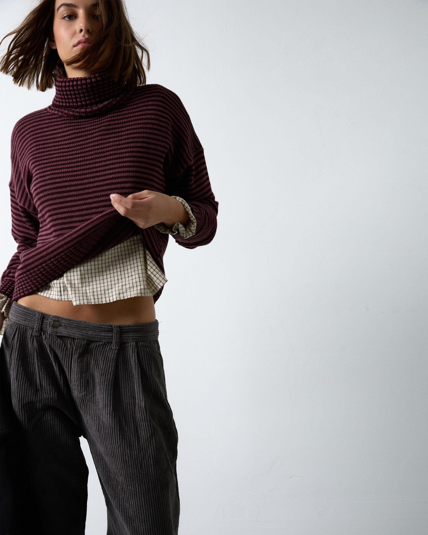 Camisola de gola alta listrada de beringela