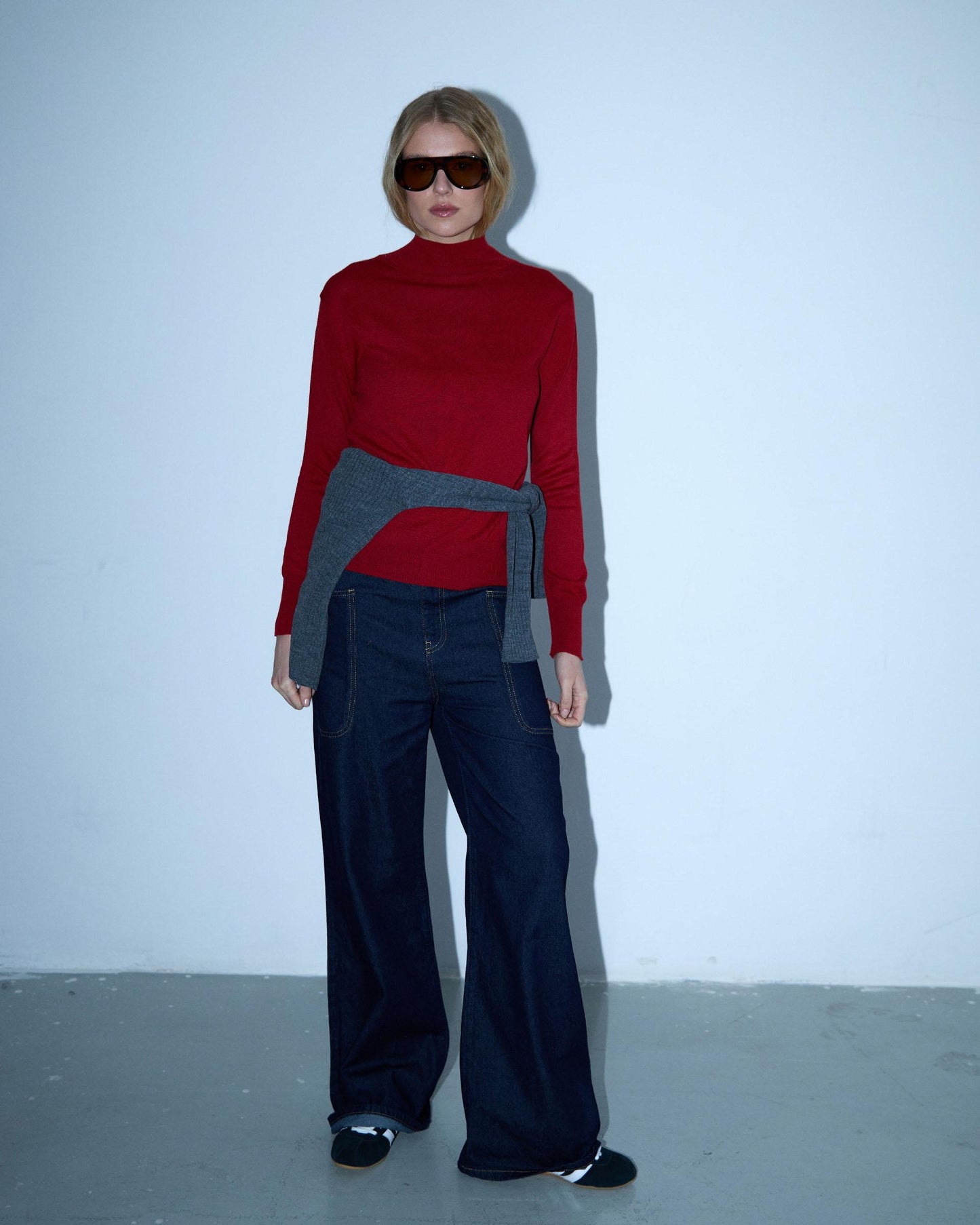 Camisola de gola alta em malha fina vermelha