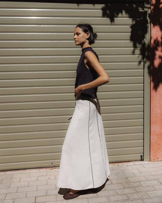 Contrast Seam Skirt Off-white