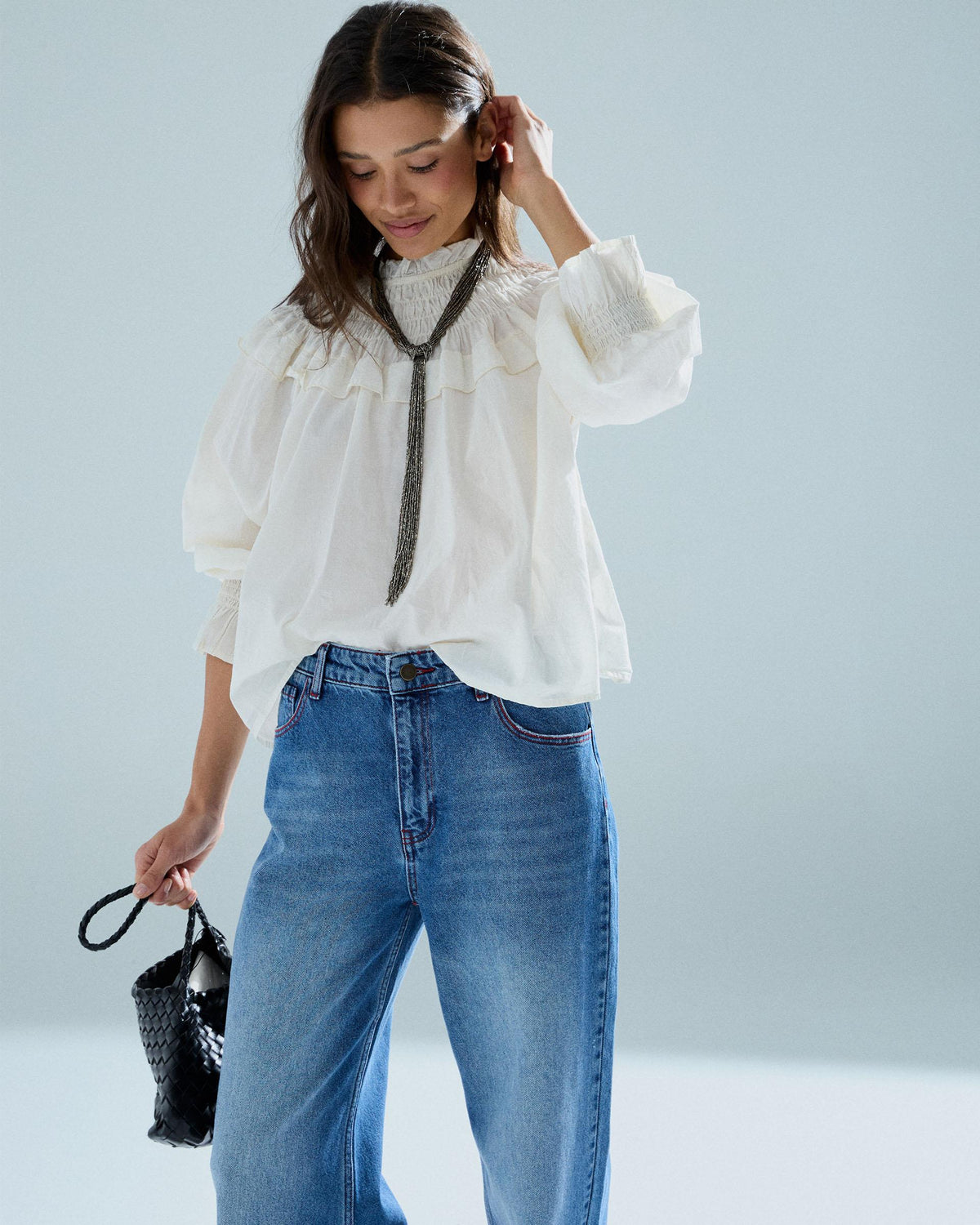 Blusa Cuello Babero Goma Blanca