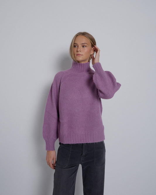 Camisola de malha com gola alta lilás