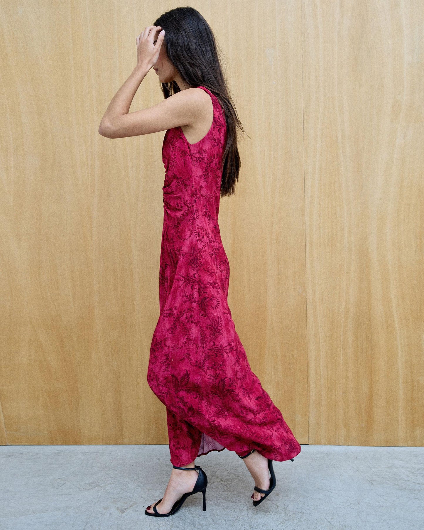Vestido Fruncido Delantero Estampado Fucsia