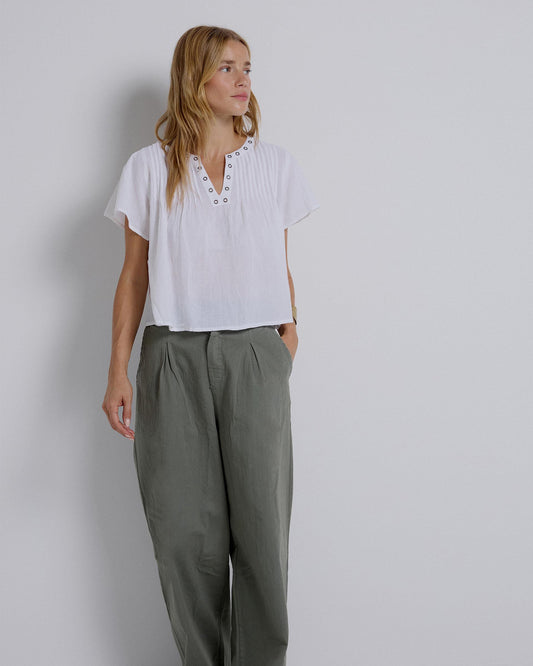 Blusa Arandelas Escote Blanca