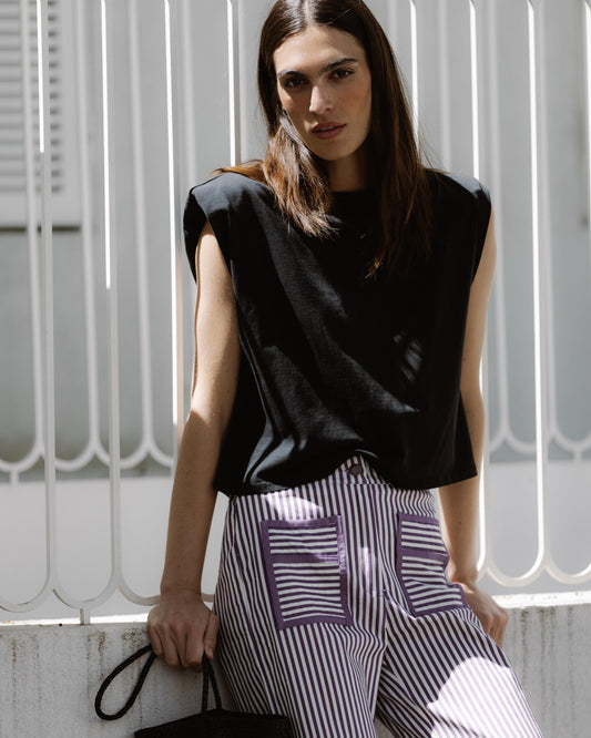 Sleeveless T-Shirt with Shoulder Pads, Black
