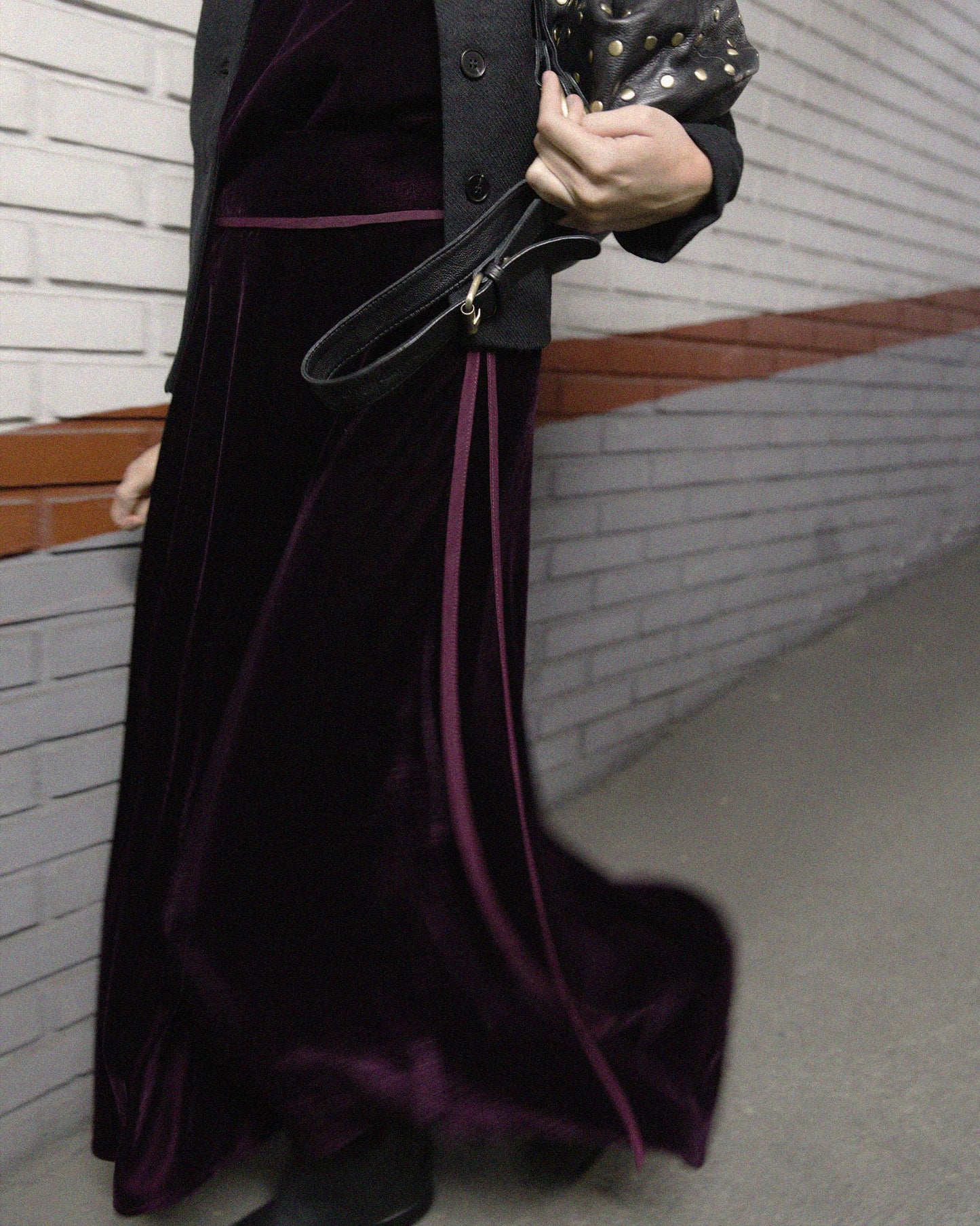 Saia de veludo bordeaux com laço