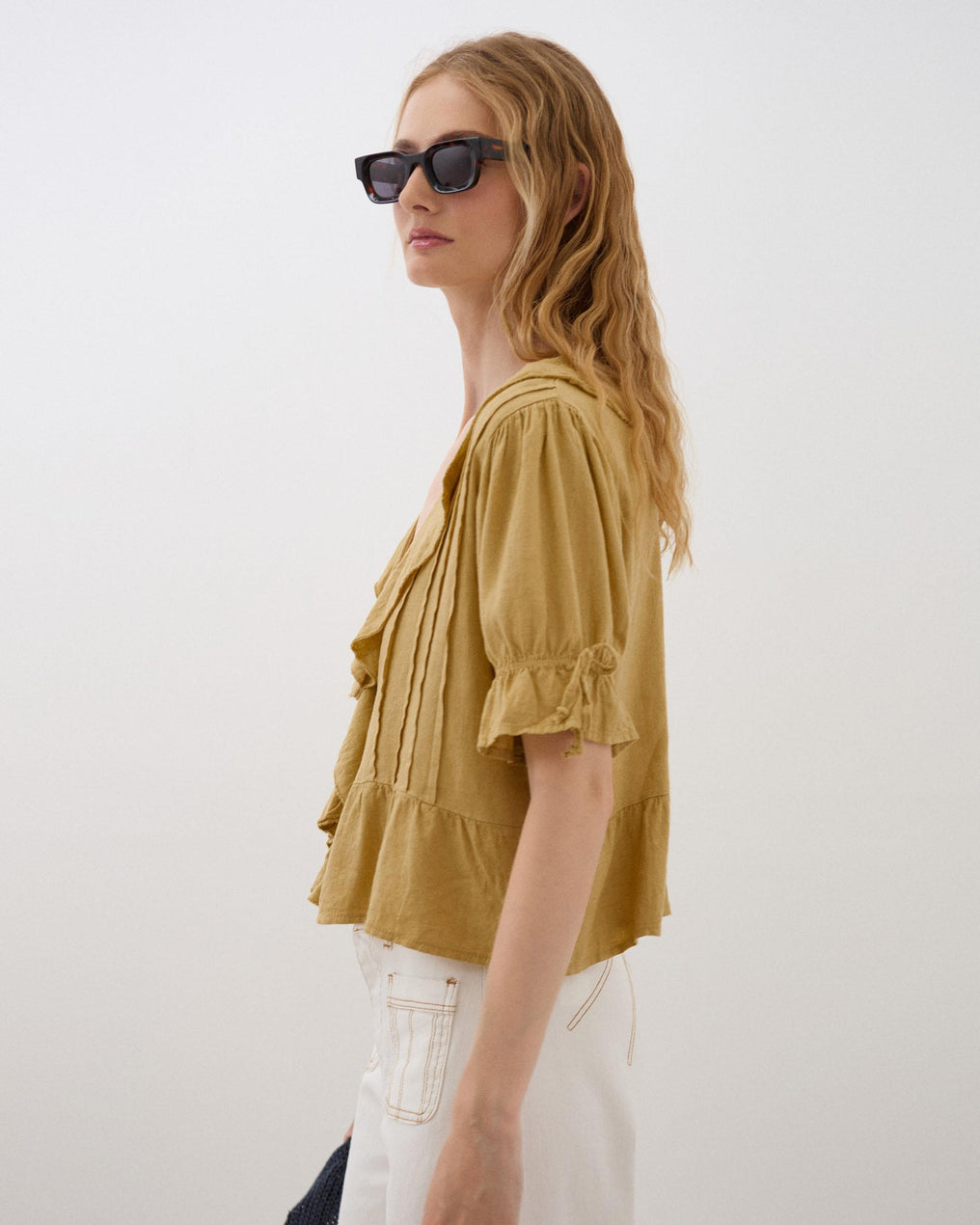 Blusa Folhos Cordões Com Linho Amarela