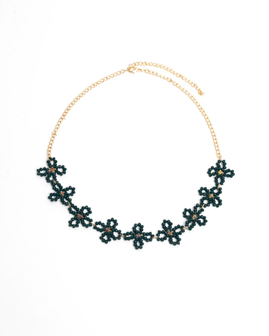 Colar em arame com flor verde