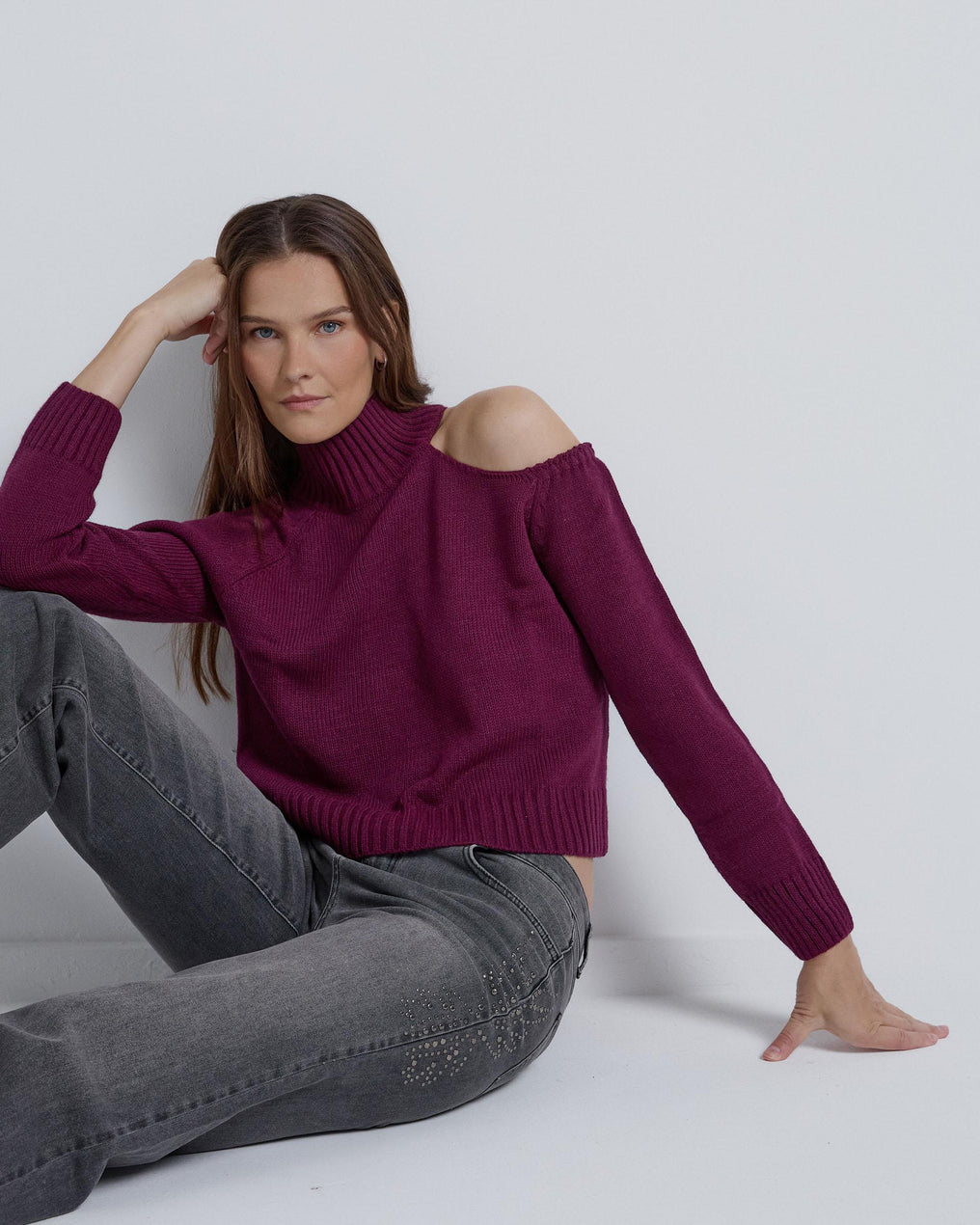 Camisola de manga assimétrica beringela