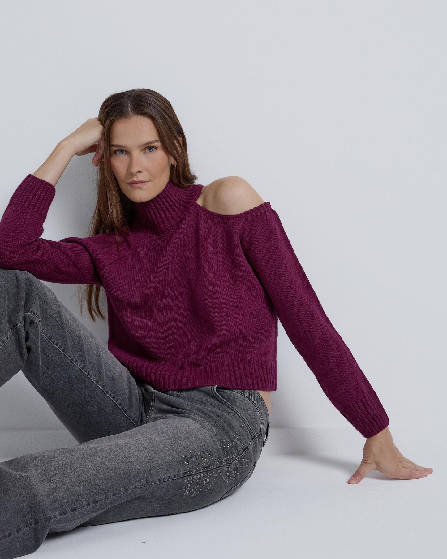 Camisola de manga assimétrica beringela