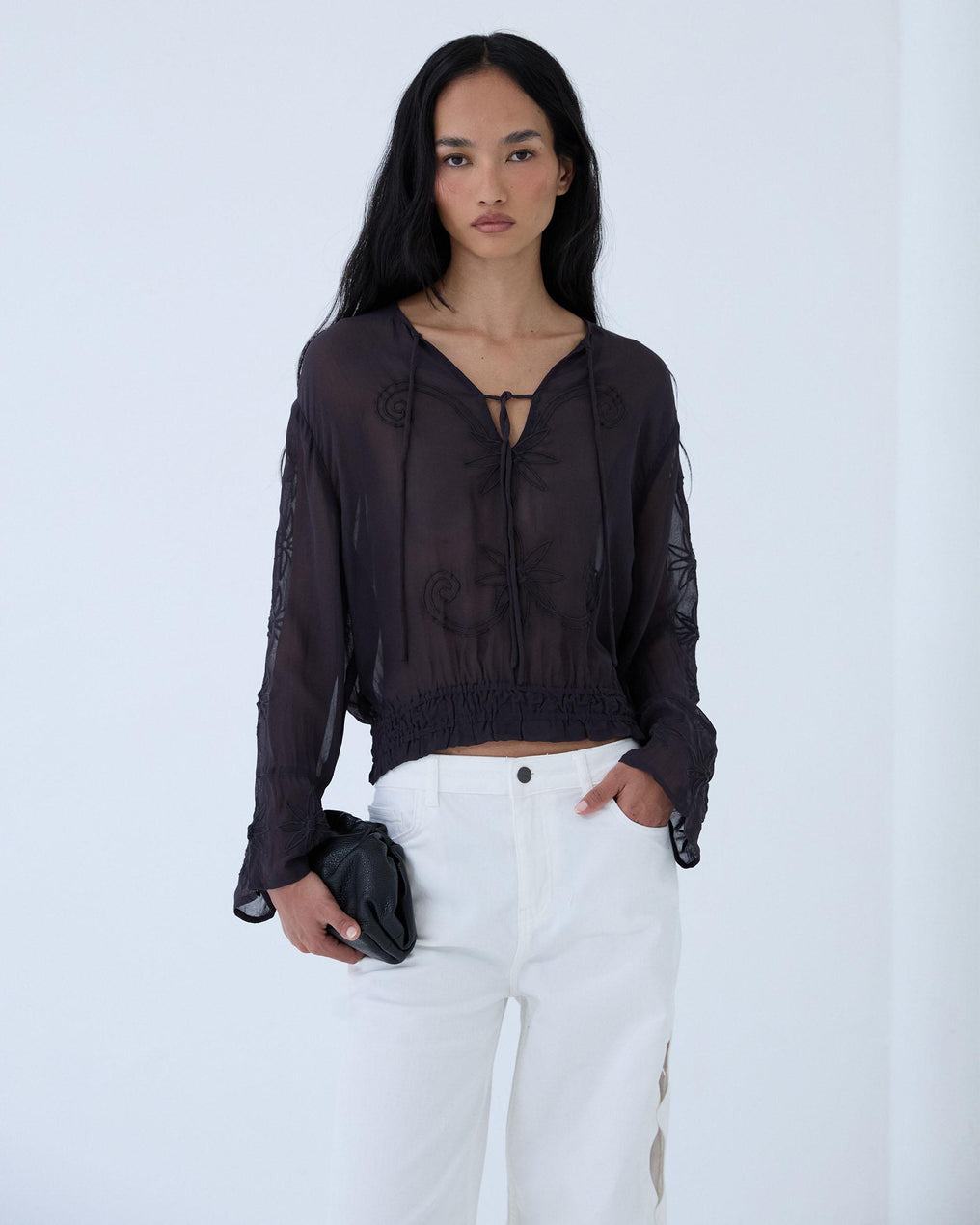 Blusa Bordados Goma Bajo Antracita