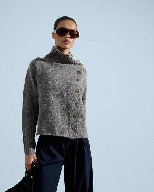 Jersey Cuello Alto Botones Taupe