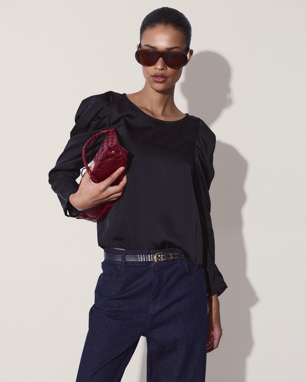 Blusa Manga Abullonada Negro