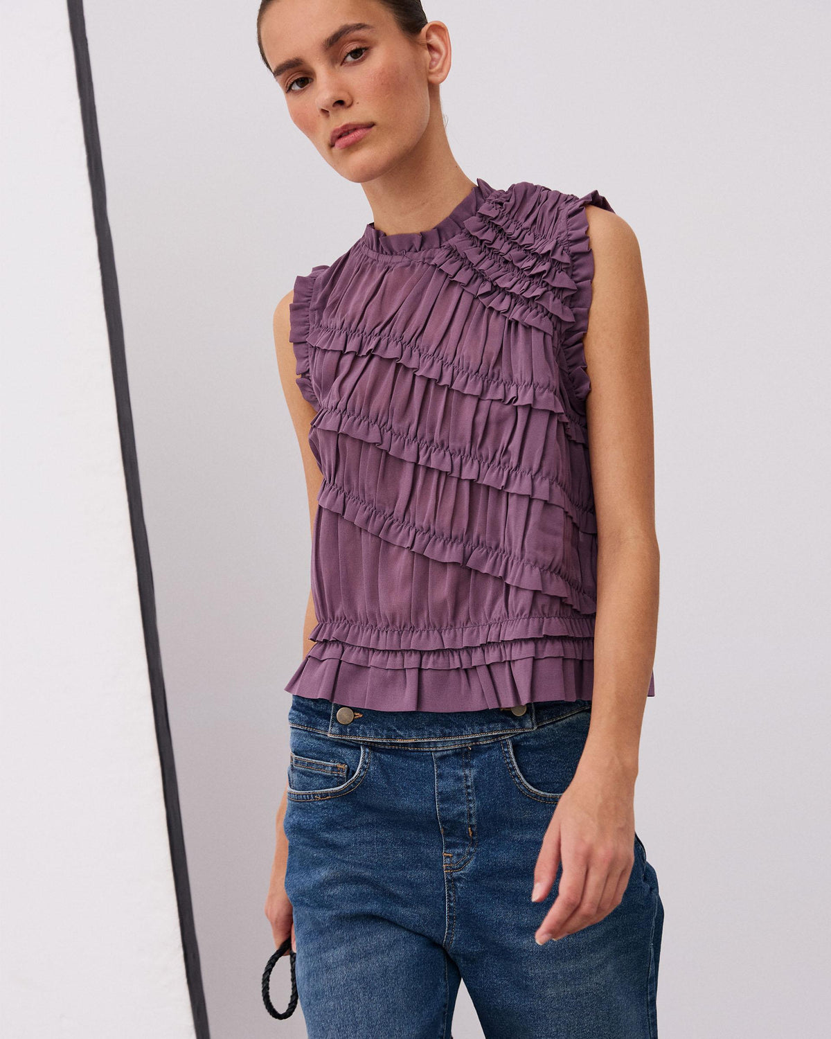 Top Violet sans Manches à Volants Diagonaux