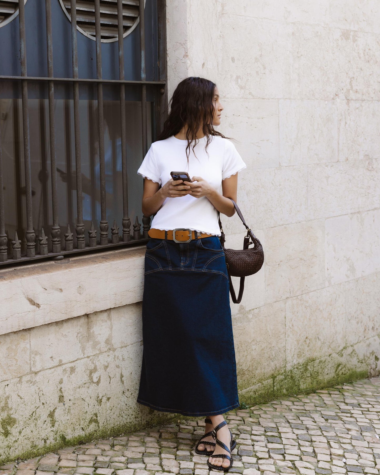 Falda Denim Costuras Azul Oscuro