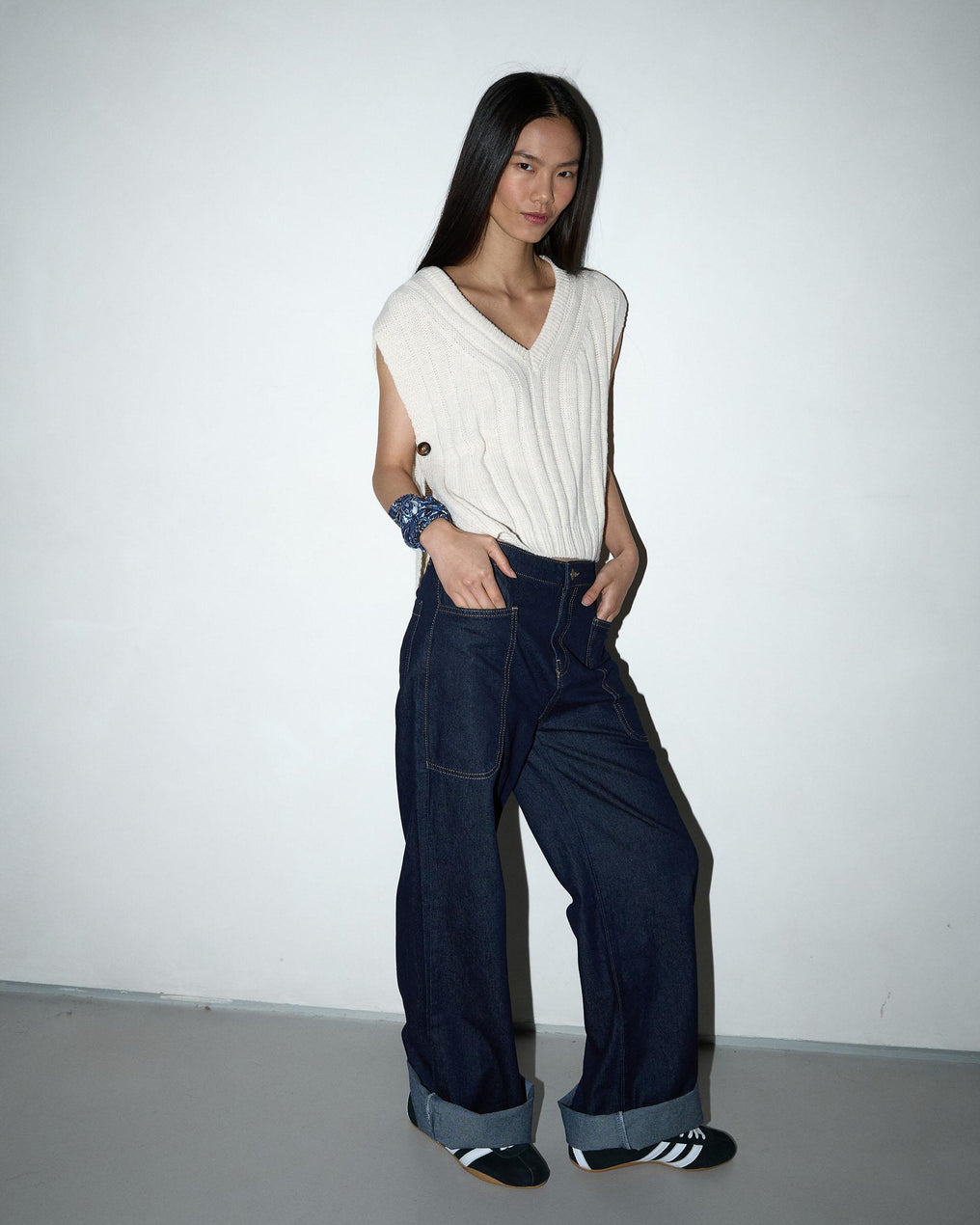 Dark Blue Oversized Jeans with Pockets