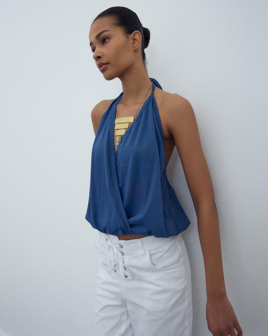 T-shirt Halter Cruzada Azul Marinho