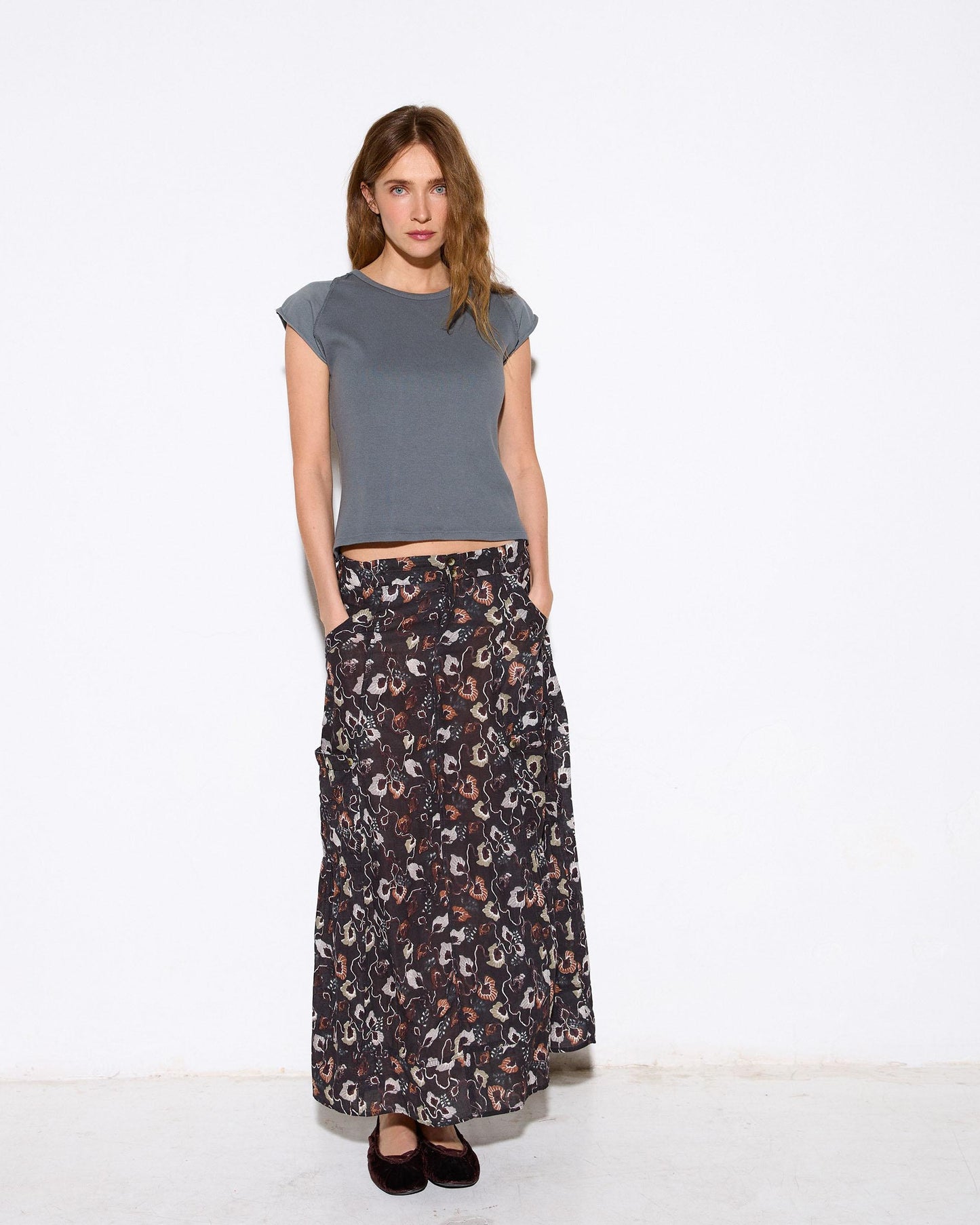 Falda Bolsillos Cargo Estampado Floral Antracita