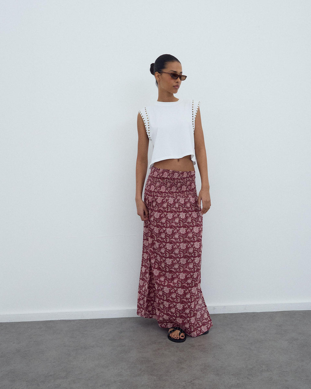 Long Honeycomb Skirt with Floral Print in Burgundy