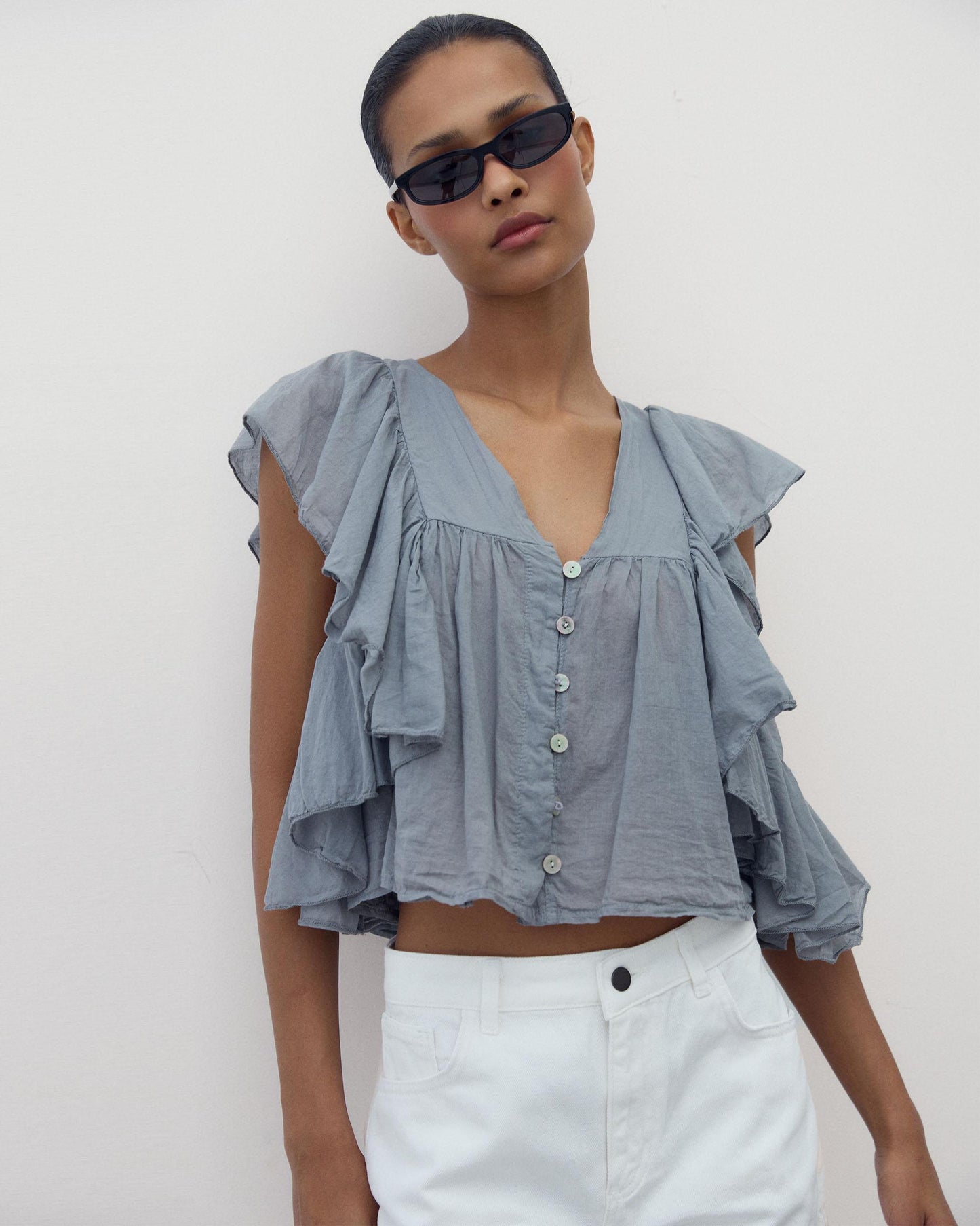 Blusa Botones Volantes Antracita
