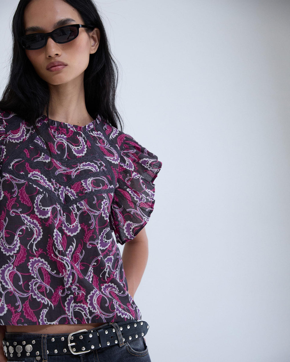 Blusa Manga Curta Volantes Rendas Padrão Antracite