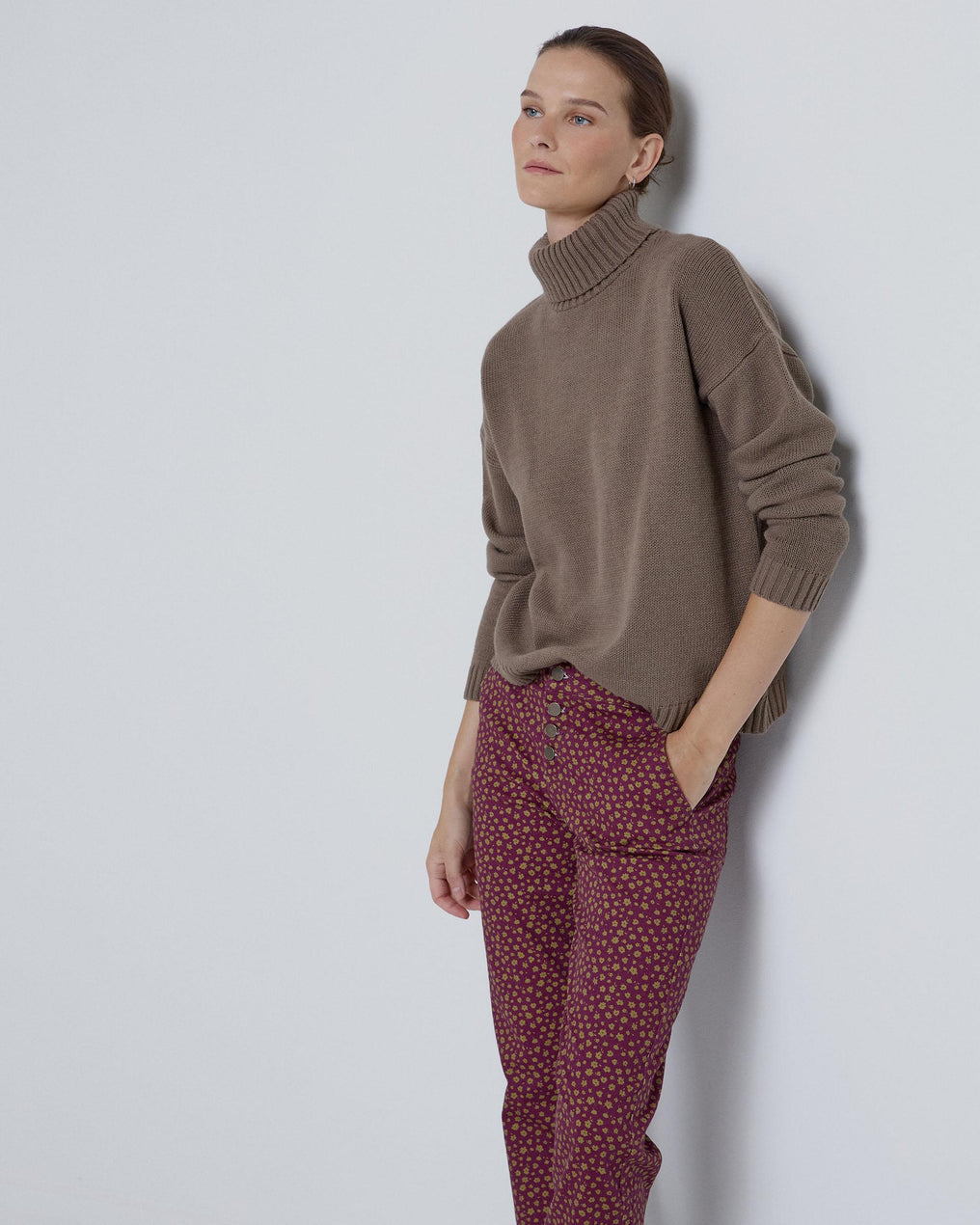 Camisola de gola alta taupe